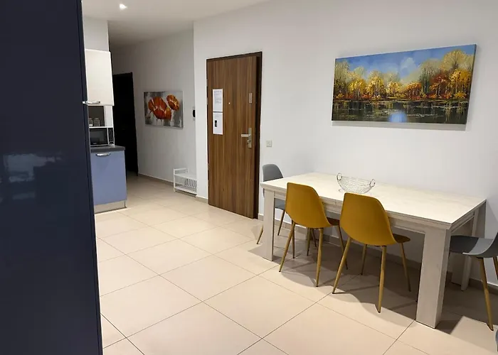 Between And St Julians Area Appartement *